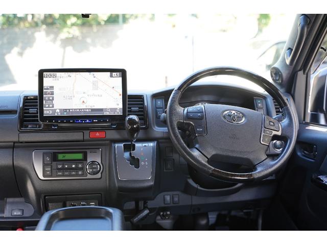 ハイエースバン スーパーＧＬ　ダークプライムＩＩ　４ＷＤ／寒冷地仕様／６型／２．８００ｃｃ／ディーゼルターボ／バレンティーＬＥＤテール／ＷＡＬＤ製１７インチＡＷ／アベスト製ウィンカードアミラー／アルパインビックＸナビ／Ｗエアーバック／スマートキー／（10枚目）