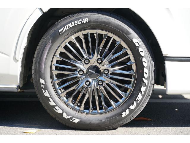 ハイエースバン スーパーＧＬ　ダークプライムＩＩ　４ＷＤ／寒冷地仕様／６型／２．８００ｃｃ／ディーゼルターボ／バレンティーＬＥＤテール／ＷＡＬＤ製１７インチＡＷ／アベスト製ウィンカードアミラー／アルパインビックＸナビ／Ｗエアーバック／スマートキー／（19枚目）