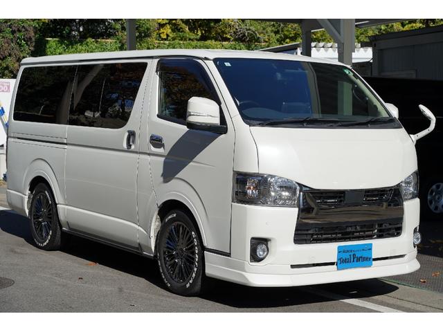 ハイエースバン スーパーＧＬ　ダークプライムＩＩ　４ＷＤ／寒冷地仕様／６型／２．８００ｃｃ／ディーゼルターボ／バレンティーＬＥＤテール／ＷＡＬＤ製１７インチＡＷ／アベスト製ウィンカードアミラー／アルパインビックＸナビ／Ｗエアーバック／スマートキー／（31枚目）