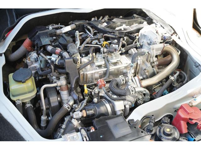 ハイエースバン スーパーＧＬ　ダークプライムＩＩ　４ＷＤ／寒冷地仕様／６型／２．８００ｃｃ／ディーゼルターボ／バレンティーＬＥＤテール／ＷＡＬＤ製１７インチＡＷ／アベスト製ウィンカードアミラー／アルパインビックＸナビ／Ｗエアーバック／スマートキー／（57枚目）