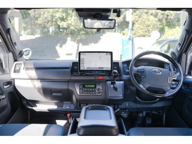 ハイエースバン スーパーＧＬ　ダークプライムＩＩ　４ＷＤ／寒冷地仕様／６型／２．８００ｃｃ／ディーゼルターボ／バレンティーＬＥＤテール／ＷＡＬＤ製１７インチＡＷ／アベスト製ウィンカードアミラー／アルパインビックＸナビ／Ｗエアーバック／スマートキー／（62枚目）