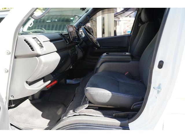 ハイエースバン スーパーＧＬ　ダークプライムＩＩ　４ＷＤ／寒冷地仕様／６型／２．８００ｃｃ／ディーゼルターボ／バレンティーＬＥＤテール／ＷＡＬＤ製１７インチＡＷ／アベスト製ウィンカードアミラー／アルパインビックＸナビ／Ｗエアーバック／スマートキー／（72枚目）