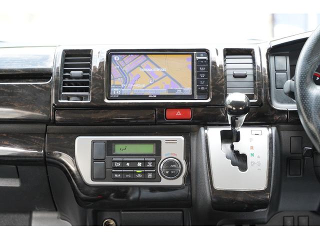 ハイエースバン ロングスーパーＧＬ　ガソリン／２．０００ｃｃ／６速ＡＴ／記録簿有／両側電動スライドドア／スマートキー／プッシュスタート／Ｗエアーバック／ナビ／Ｂカメラ／１７インチＡＷ／ＹＯＫＯＨＡＭＡタイア／２０２３年製／ブルトゥース／（5枚目）