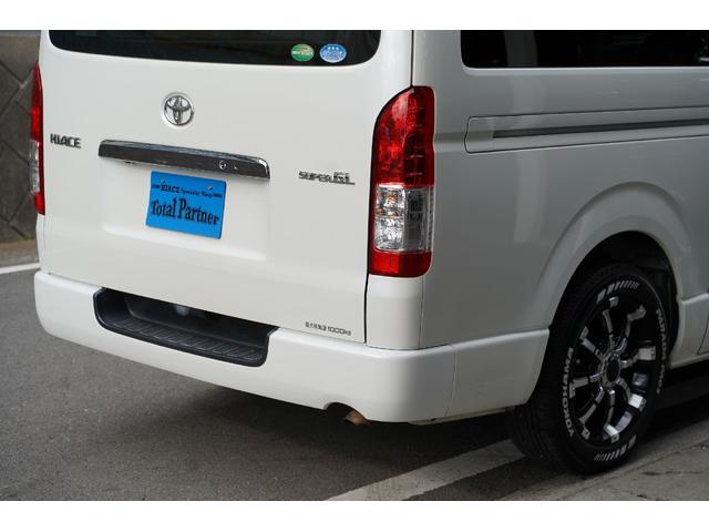 ハイエースバン ロングスーパーＧＬ　ガソリン／２．０００ｃｃ／６速ＡＴ／記録簿有／両側電動スライドドア／スマートキー／プッシュスタート／Ｗエアーバック／ナビ／Ｂカメラ／１７インチＡＷ／ＹＯＫＯＨＡＭＡタイア／２０２３年製／ブルトゥース／（56枚目）