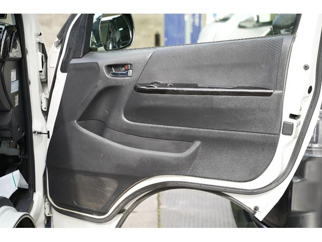 ハイエースバン ロングスーパーＧＬ　ガソリン／２．０００ｃｃ／６速ＡＴ／記録簿有／両側電動スライドドア／スマートキー／プッシュスタート／Ｗエアーバック／ナビ／Ｂカメラ／１７インチＡＷ／ＹＯＫＯＨＡＭＡタイア／２０２３年製／ブルトゥース／（60枚目）