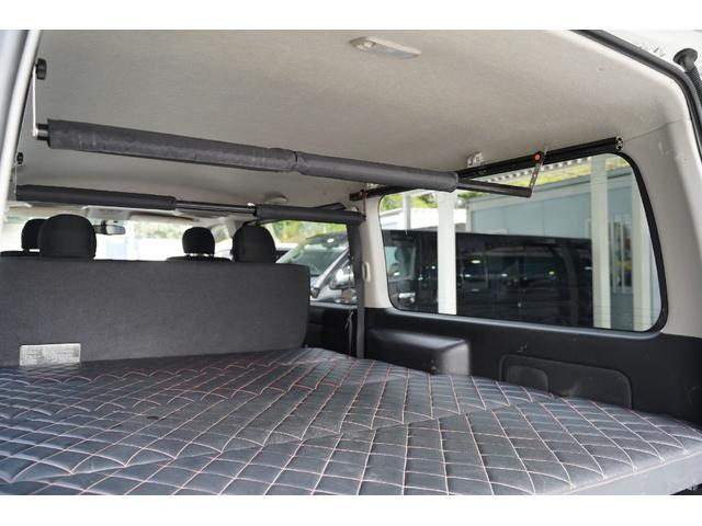 ハイエースバン ロングスーパーＧＬ　ガソリン／２．０００ｃｃ／６速ＡＴ／記録簿有／両側電動スライドドア／スマートキー／プッシュスタート／Ｗエアーバック／ナビ／Ｂカメラ／１７インチＡＷ／ＹＯＫＯＨＡＭＡタイア／２０２３年製／ブルトゥース／（80枚目）