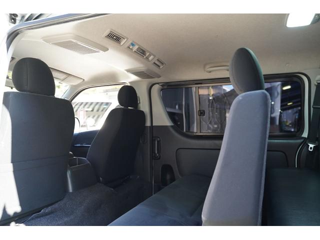 ハイエースバン ロングスーパーＧＬプライムセレ　４ＷＤ／３．０００ｃｃ／ディーゼルターボ／Ｗエアーバック／ＥＳＳＥＸコンフォートシャックル／純正ＨＩＤヘッドライト／ＬＥＤフォグランプ／サイドスライドガラス／バレンティＬＥＤテール／ナビ／Ｂカメラ／（12枚目）