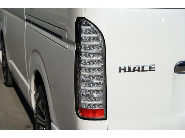 ハイエースバン ロングスーパーＧＬプライムセレ　４ＷＤ／３．０００ｃｃ／ディーゼルターボ／Ｗエアーバック／ＥＳＳＥＸコンフォートシャックル／純正ＨＩＤヘッドライト／ＬＥＤフォグランプ／サイドスライドガラス／バレンティＬＥＤテール／ナビ／Ｂカメラ／（52枚目）