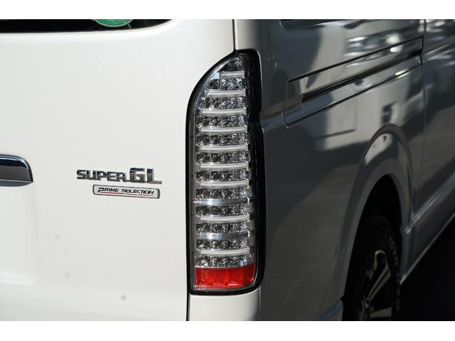 ハイエースバン ロングスーパーＧＬプライムセレ　４ＷＤ／３．０００ｃｃ／ディーゼルターボ／Ｗエアーバック／ＥＳＳＥＸコンフォートシャックル／純正ＨＩＤヘッドライト／ＬＥＤフォグランプ／サイドスライドガラス／バレンティＬＥＤテール／ナビ／Ｂカメラ／（53枚目）