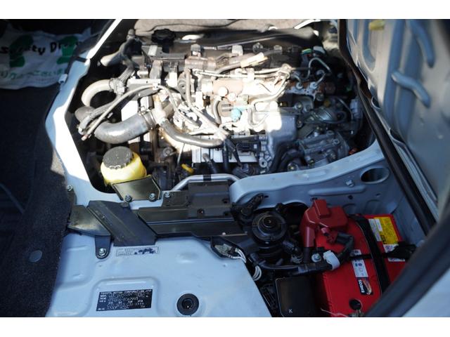 ハイエースバン ロングスーパーＧＬプライムセレ　４ＷＤ／３．０００ｃｃ／ディーゼルターボ／Ｗエアーバック／ＥＳＳＥＸコンフォートシャックル／純正ＨＩＤヘッドライト／ＬＥＤフォグランプ／サイドスライドガラス／バレンティＬＥＤテール／ナビ／Ｂカメラ／（57枚目）