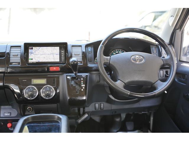 ハイエースバン ロングスーパーＧＬプライムセレ　４ＷＤ／３．０００ｃｃ／ディーゼルターボ／Ｗエアーバック／ＥＳＳＥＸコンフォートシャックル／純正ＨＩＤヘッドライト／ＬＥＤフォグランプ／サイドスライドガラス／バレンティＬＥＤテール／ナビ／Ｂカメラ／（62枚目）