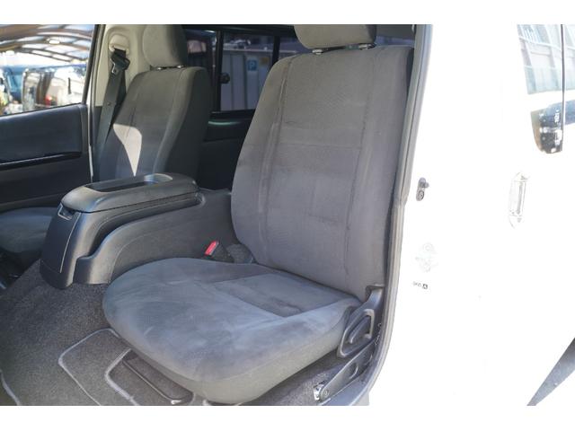 ハイエースバン ロングスーパーＧＬプライムセレ　４ＷＤ／３．０００ｃｃ／ディーゼルターボ／Ｗエアーバック／ＥＳＳＥＸコンフォートシャックル／純正ＨＩＤヘッドライト／ＬＥＤフォグランプ／サイドスライドガラス／バレンティＬＥＤテール／ナビ／Ｂカメラ／（72枚目）