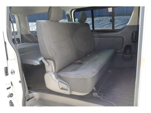 ハイエースバン ロングスーパーＧＬプライムセレ　４ＷＤ／３．０００ｃｃ／ディーゼルターボ／Ｗエアーバック／ＥＳＳＥＸコンフォートシャックル／純正ＨＩＤヘッドライト／ＬＥＤフォグランプ／サイドスライドガラス／バレンティＬＥＤテール／ナビ／Ｂカメラ／（77枚目）