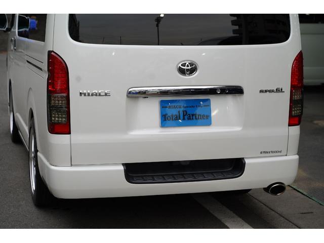 ハイエースバン ロングスーパーＧＬ　３．０００ｃｃ／ディーゼルターボ／ワンオーナー／バットフェイス／玄武ショック／ＥＳＳＥＸ１８インチＡＷ／ＴＯＹＯバンタイヤ／スマートキー／ＬＥＤテールライト／ナビ／ブルートゥース／Ｂカメラ／クルコン／（51枚目）