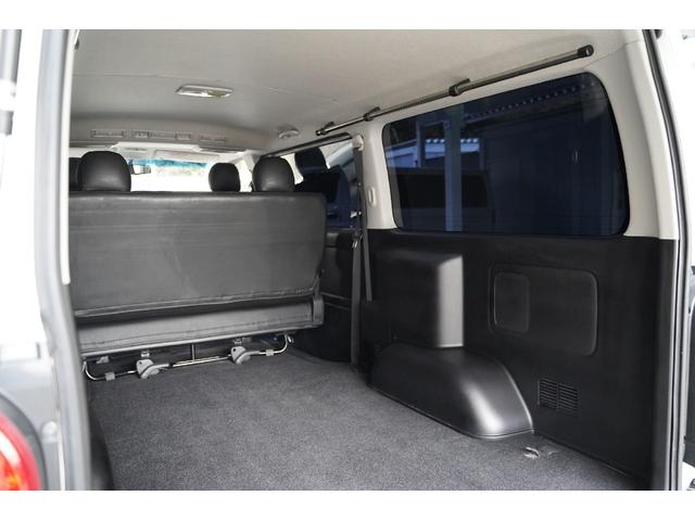 ハイエースバン ロングスーパーＧＬ　３．０００ｃｃ／ディーゼルターボ／ワンオーナー／バットフェイス／玄武ショック／ＥＳＳＥＸ１８インチＡＷ／ＴＯＹＯバンタイヤ／スマートキー／ＬＥＤテールライト／ナビ／ブルートゥース／Ｂカメラ／クルコン／（80枚目）