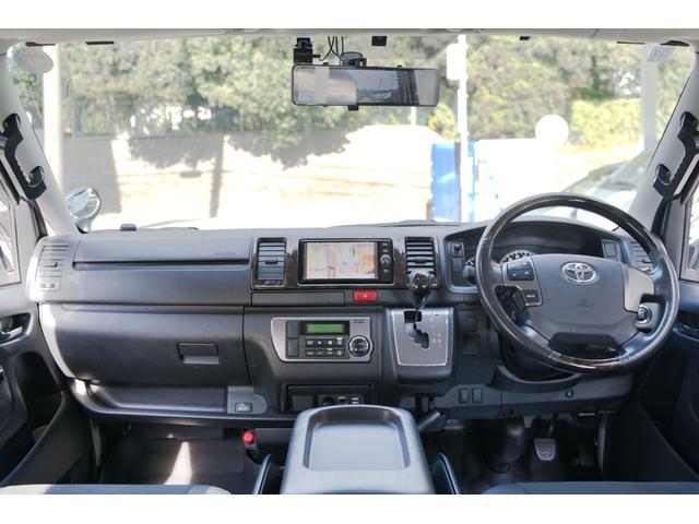 ハイエースバン スーパーＧＬ　ダークプライム　２．０００ｃｃ／ガソリン／６速ＡＴ／両側電動スライドドア／スマートキー／Ｗエアーバック／ＴＲＤホイール／モデリスタＬＥＤリップ／デジタルインナーミラー／ＥＴＣ２．０／ナビ／Ｂカメラ／ブルートゥース／（4枚目）