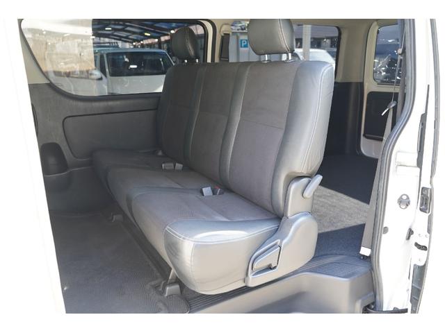 ハイエースバン スーパーＧＬ　ダークプライム　２．０００ｃｃ／ガソリン／６速ＡＴ／両側電動スライドドア／スマートキー／Ｗエアーバック／ＴＲＤホイール／モデリスタＬＥＤリップ／デジタルインナーミラー／ＥＴＣ２．０／ナビ／Ｂカメラ／ブルートゥース／（14枚目）