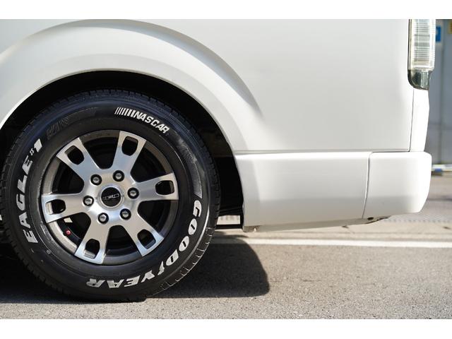 ハイエースバン スーパーＧＬ　ダークプライム　２．０００ｃｃ／ガソリン／６速ＡＴ／両側電動スライドドア／スマートキー／Ｗエアーバック／ＴＲＤホイール／モデリスタＬＥＤリップ／デジタルインナーミラー／ＥＴＣ２．０／ナビ／Ｂカメラ／ブルートゥース／（24枚目）