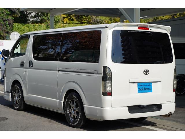 ハイエースバン スーパーＧＬ　ダークプライム　２．０００ｃｃ／ガソリン／６速ＡＴ／両側電動スライドドア／スマートキー／Ｗエアーバック／ＴＲＤホイール／モデリスタＬＥＤリップ／デジタルインナーミラー／ＥＴＣ２．０／ナビ／Ｂカメラ／ブルートゥース／（46枚目）