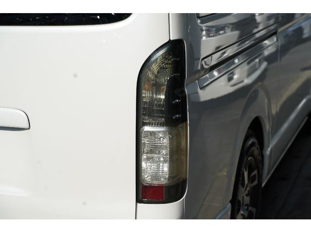 ハイエースバン スーパーＧＬ　ダークプライム　２．０００ｃｃ／ガソリン／６速ＡＴ／両側電動スライドドア／スマートキー／Ｗエアーバック／ＴＲＤホイール／モデリスタＬＥＤリップ／デジタルインナーミラー／ＥＴＣ２．０／ナビ／Ｂカメラ／ブルートゥース／（52枚目）