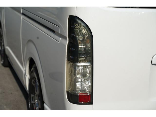 ハイエースバン スーパーＧＬ　ダークプライム　２．０００ｃｃ／ガソリン／６速ＡＴ／両側電動スライドドア／スマートキー／Ｗエアーバック／ＴＲＤホイール／モデリスタＬＥＤリップ／デジタルインナーミラー／ＥＴＣ２．０／ナビ／Ｂカメラ／ブルートゥース／（53枚目）