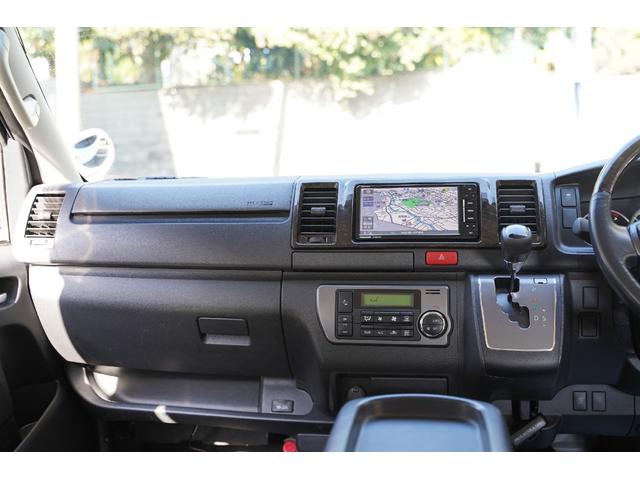 ハイエースバン スーパーGL ダークプライム 2.000cc/ガソリン/6速AT/記録簿付/両側電動スライドドア/Wエアーバック/スマートキー/純正LEDヘッドライト/玄武ローダウンキット/ナビ/ブルートゥース/デジタルインナーミラー/Bカメラ/(16枚目)