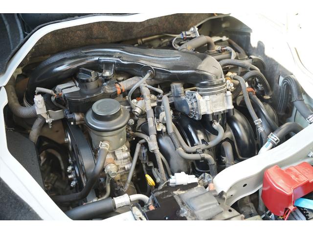 ハイエースバン スーパーGL ダークプライム 2.000cc/ガソリン/6速AT/記録簿付/両側電動スライドドア/Wエアーバック/スマートキー/純正LEDヘッドライト/玄武ローダウンキット/ナビ/ブルートゥース/デジタルインナーミラー/Bカメラ/(17枚目)