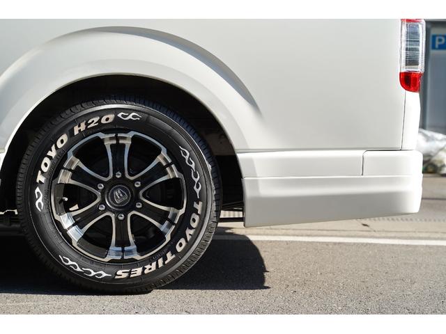 ハイエースバン スーパーGL ダークプライム 2.000cc/ガソリン/6速AT/記録簿付/両側電動スライドドア/Wエアーバック/スマートキー/純正LEDヘッドライト/玄武ローダウンキット/ナビ/ブルートゥース/デジタルインナーミラー/Bカメラ/(24枚目)