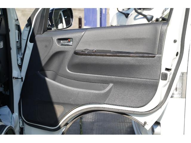 ハイエースバン スーパーGL ダークプライム 2.000cc/ガソリン/6速AT/記録簿付/両側電動スライドドア/Wエアーバック/スマートキー/純正LEDヘッドライト/玄武ローダウンキット/ナビ/ブルートゥース/デジタルインナーミラー/Bカメラ/(59枚目)