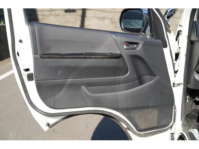 ハイエースバン スーパーGL ダークプライム 2.000cc/ガソリン/6速AT/記録簿付/両側電動スライドドア/Wエアーバック/スマートキー/純正LEDヘッドライト/玄武ローダウンキット/ナビ/ブルートゥース/デジタルインナーミラー/Bカメラ/(60枚目)