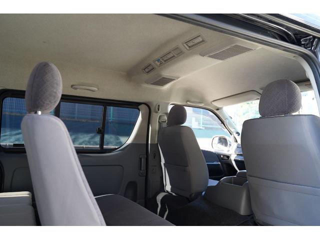 ハイエースバン ロングワイドスーパーGL ワイドミドル/3.000cc/ディーゼルターボ/後席シートベルト/パイオニア製ディプレイオーディオ/AppleCarPlay/クリフォードセキュリティー/クリアランスソナー/バックカメラ/ETC/(12枚目)