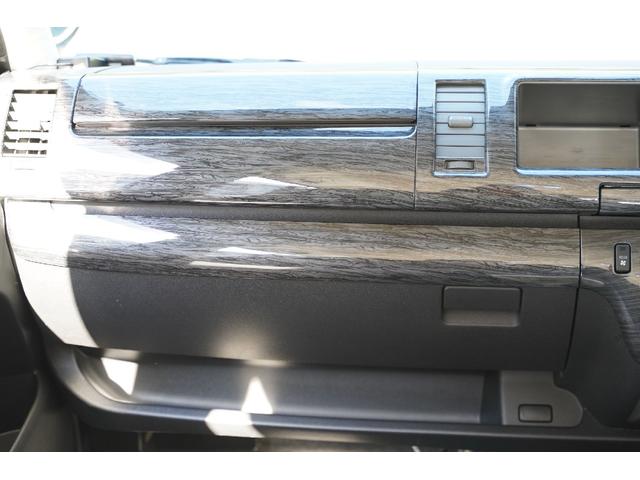 ハイエースバン ロングワイドスーパーGL ワイドミドル/3.000cc/ディーゼルターボ/後席シートベルト/パイオニア製ディプレイオーディオ/AppleCarPlay/クリフォードセキュリティー/クリアランスソナー/バックカメラ/ETC/(16枚目)
