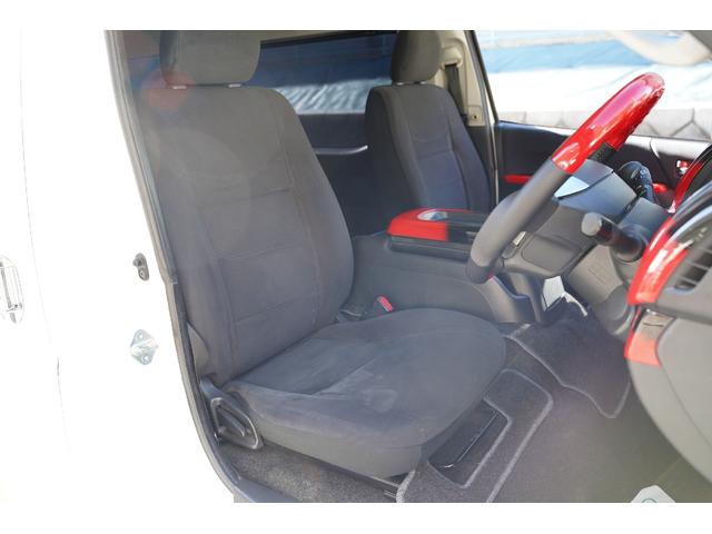 ハイエースバン ロングスーパーＧＬ　２．０００ｃｃ／ガソリン／両側電動スライドドア／スマートキー／プッシュスタート／記録簿付／バットフェイスボンネット／１８インチＡＷ／ローダウン／ナビ／ブルートゥース／地デジ／Ｂカメラ／ＥＴＣ／（13枚目）
