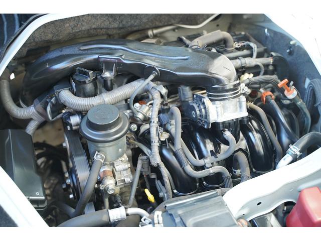 ハイエースバン ロングスーパーＧＬ　２．０００ｃｃ／ガソリン／両側電動スライドドア／スマートキー／プッシュスタート／記録簿付／バットフェイスボンネット／１８インチＡＷ／ローダウン／ナビ／ブルートゥース／地デジ／Ｂカメラ／ＥＴＣ／（17枚目）
