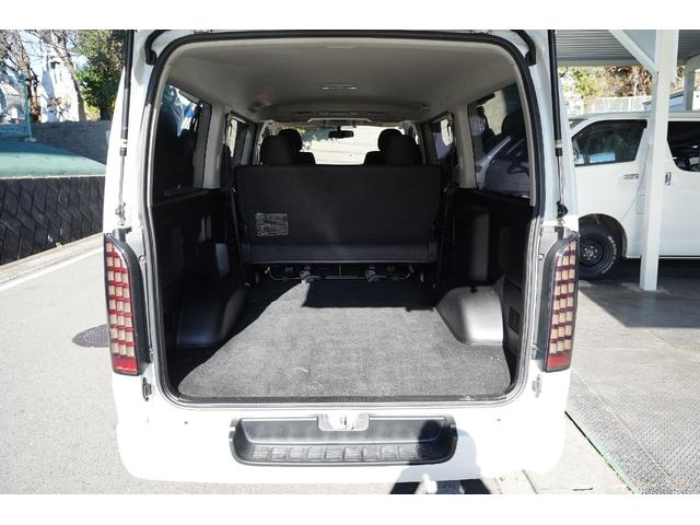 ハイエースバン ロングスーパーＧＬ　２．０００ｃｃ／ガソリン／両側電動スライドドア／スマートキー／プッシュスタート／記録簿付／バットフェイスボンネット／１８インチＡＷ／ローダウン／ナビ／ブルートゥース／地デジ／Ｂカメラ／ＥＴＣ／（18枚目）