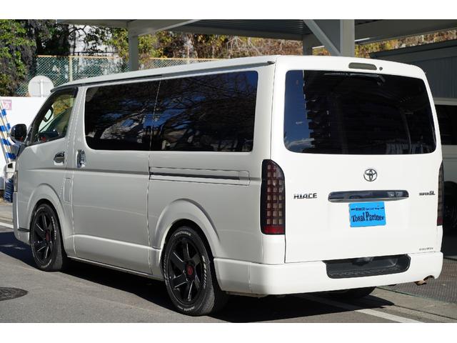 ハイエースバン ロングスーパーＧＬ　２．０００ｃｃ／ガソリン／両側電動スライドドア／スマートキー／プッシュスタート／記録簿付／バットフェイスボンネット／１８インチＡＷ／ローダウン／ナビ／ブルートゥース／地デジ／Ｂカメラ／ＥＴＣ／（46枚目）
