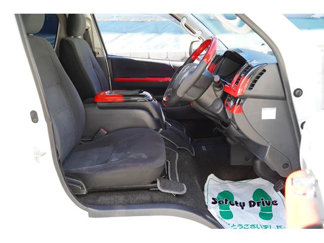 ハイエースバン ロングスーパーＧＬ　２．０００ｃｃ／ガソリン／両側電動スライドドア／スマートキー／プッシュスタート／記録簿付／バットフェイスボンネット／１８インチＡＷ／ローダウン／ナビ／ブルートゥース／地デジ／Ｂカメラ／ＥＴＣ／（68枚目）