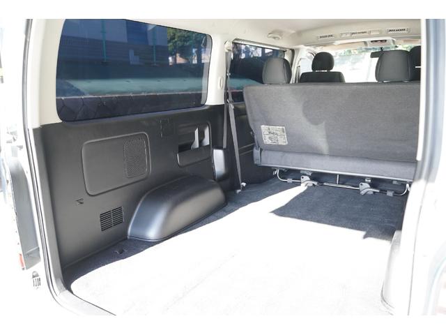 ハイエースバン ロングスーパーＧＬ　２．０００ｃｃ／ガソリン／両側電動スライドドア／スマートキー／プッシュスタート／記録簿付／バットフェイスボンネット／１８インチＡＷ／ローダウン／ナビ／ブルートゥース／地デジ／Ｂカメラ／ＥＴＣ／（79枚目）