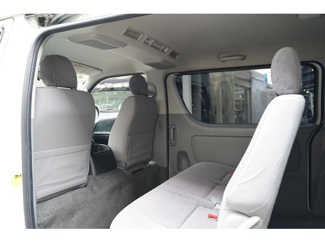 ハイエースバン ロングスーパーＧＬ　２．０００ｃｃ／ガソリン／新品バンタイヤ／後席シートベルト／Ｗエアーバック／玄武ローダウンキット／ＬＥＤヘッドライト／ＬＥＤフォグランプ／カロツェリア製ナビ／ブルートゥース／地デジ／Ｂカメラ／ＥＴＣ（12枚目）