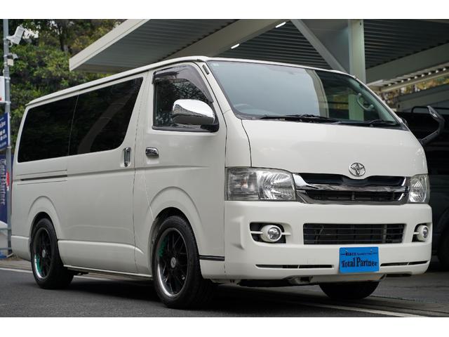 ハイエースバン ロングスーパーＧＬ　２．０００ｃｃ／ガソリン／新品バンタイヤ／後席シートベルト／Ｗエアーバック／玄武ローダウンキット／ＬＥＤヘッドライト／ＬＥＤフォグランプ／カロツェリア製ナビ／ブルートゥース／地デジ／Ｂカメラ／ＥＴＣ（32枚目）