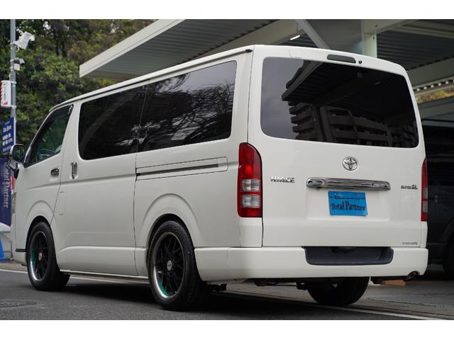 ハイエースバン ロングスーパーＧＬ　２．０００ｃｃ／ガソリン／新品バンタイヤ／後席シートベルト／Ｗエアーバック／玄武ローダウンキット／ＬＥＤヘッドライト／ＬＥＤフォグランプ／カロツェリア製ナビ／ブルートゥース／地デジ／Ｂカメラ／ＥＴＣ（47枚目）
