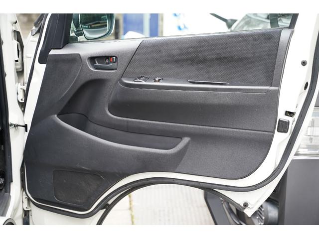 ハイエースバン ロングスーパーＧＬ　２．０００ｃｃ／ガソリン／新品バンタイヤ／後席シートベルト／Ｗエアーバック／玄武ローダウンキット／ＬＥＤヘッドライト／ＬＥＤフォグランプ／カロツェリア製ナビ／ブルートゥース／地デジ／Ｂカメラ／ＥＴＣ（59枚目）