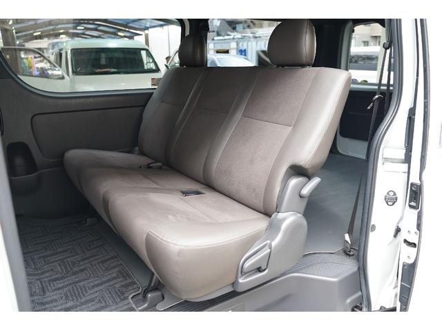 ハイエースバン スーパーＧＬ　５０ＴＨ　アニバーサリーリミテッド　４ＷＤ／２．８００ｃｃ／ディーゼルターボ／６速ＡＴ／寒冷地仕様／両側電動スライドドア／ＴＳＳ装着車／ＬＤＡ装着車／Ｗエアーバック／純正ＬＥＤヘッドライト／ナビ／ブルートゥース／地デジ／Ｂカメラ／ＥＴＣ（14枚目）