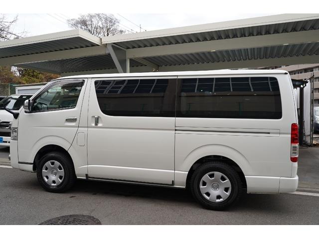 ハイエースバン スーパーＧＬ　５０ＴＨ　アニバーサリーリミテッド　４ＷＤ／２．８００ｃｃ／ディーゼルターボ／６速ＡＴ／寒冷地仕様／両側電動スライドドア／ＴＳＳ装着車／ＬＤＡ装着車／Ｗエアーバック／純正ＬＥＤヘッドライト／ナビ／ブルートゥース／地デジ／Ｂカメラ／ＥＴＣ（44枚目）