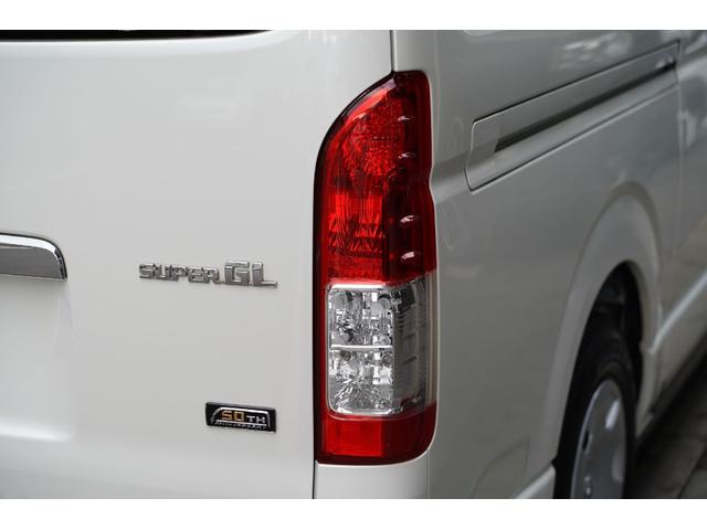 ハイエースバン スーパーＧＬ　５０ＴＨ　アニバーサリーリミテッド　４ＷＤ／２．８００ｃｃ／ディーゼルターボ／６速ＡＴ／寒冷地仕様／両側電動スライドドア／ＴＳＳ装着車／ＬＤＡ装着車／Ｗエアーバック／純正ＬＥＤヘッドライト／ナビ／ブルートゥース／地デジ／Ｂカメラ／ＥＴＣ（52枚目）