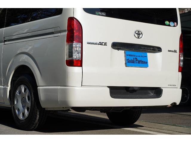 ハイエースバン スーパーＧＬ　ダークプライムＩＩ　ワンオーナー／２．８００ｃｃ／ディーゼルターボ／６速ＡＴ／記録簿付／ＴＳＳ装着車／ＬＤＡ装着車／新品バンタイヤ／スマートキー／純正エンジンスターター／ナビ／ブルートゥース／地デジ／Ｂカメラ／ＥＴＣ／（9枚目）