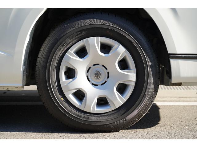 ハイエースバン スーパーＧＬ　ダークプライムＩＩ　ワンオーナー／２．８００ｃｃ／ディーゼルターボ／６速ＡＴ／記録簿付／ＴＳＳ装着車／ＬＤＡ装着車／新品バンタイヤ／スマートキー／純正エンジンスターター／ナビ／ブルートゥース／地デジ／Ｂカメラ／ＥＴＣ／（19枚目）
