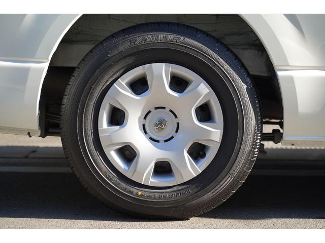 ハイエースバン スーパーＧＬ　ダークプライムＩＩ　ワンオーナー／２．８００ｃｃ／ディーゼルターボ／６速ＡＴ／記録簿付／ＴＳＳ装着車／ＬＤＡ装着車／新品バンタイヤ／スマートキー／純正エンジンスターター／ナビ／ブルートゥース／地デジ／Ｂカメラ／ＥＴＣ／（20枚目）
