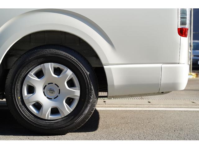 ハイエースバン スーパーＧＬ　ダークプライムＩＩ　ワンオーナー／２．８００ｃｃ／ディーゼルターボ／６速ＡＴ／記録簿付／ＴＳＳ装着車／ＬＤＡ装着車／新品バンタイヤ／スマートキー／純正エンジンスターター／ナビ／ブルートゥース／地デジ／Ｂカメラ／ＥＴＣ／（24枚目）