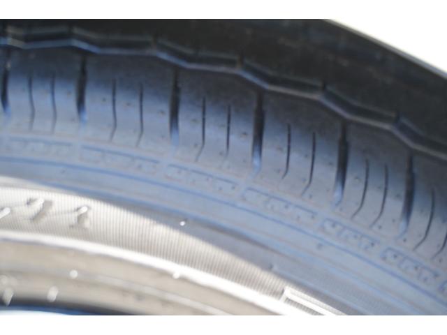 ハイエースバン スーパーＧＬ　ダークプライムＩＩ　ワンオーナー／２．８００ｃｃ／ディーゼルターボ／６速ＡＴ／記録簿付／ＴＳＳ装着車／ＬＤＡ装着車／新品バンタイヤ／スマートキー／純正エンジンスターター／ナビ／ブルートゥース／地デジ／Ｂカメラ／ＥＴＣ／（28枚目）